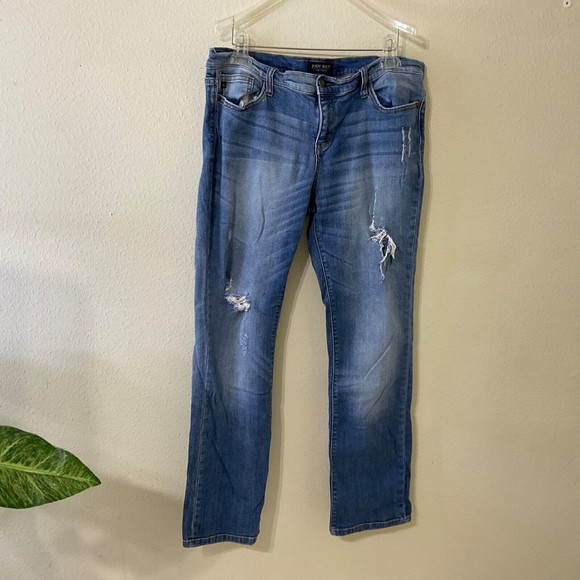 Judy Blue Denim - Judy Blue Womens Sz. 15/32 Straight Fit Jeans Distressed Med Wash JB8251MD